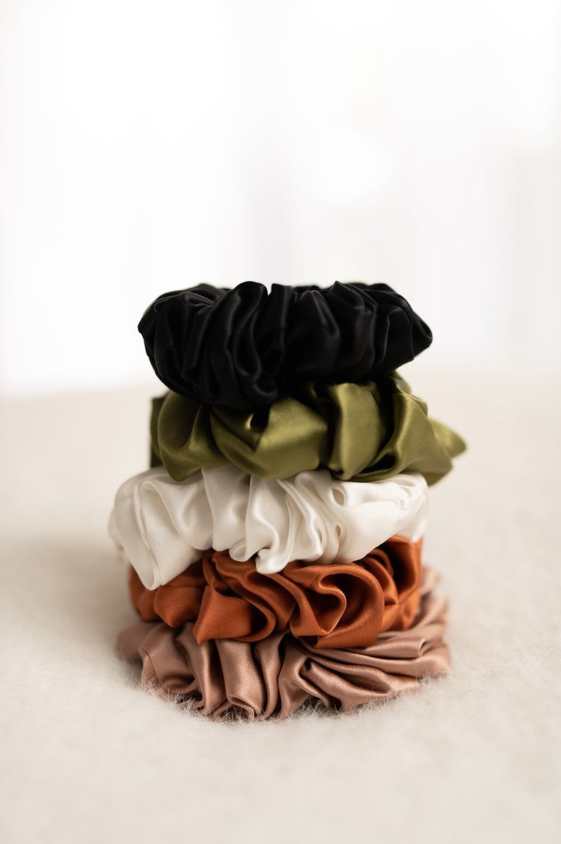 Mulberry silk scrunchie 